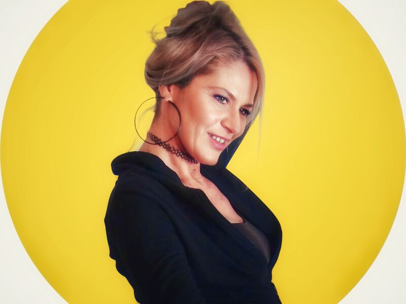 All the library for webcam girls right here is enormous